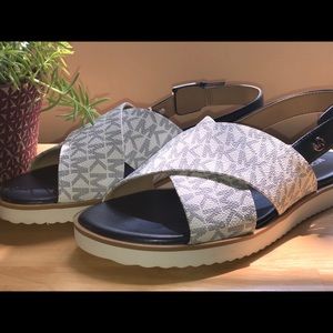 ☀️ Summer Time☀️ Michael Kors Janine Sandal